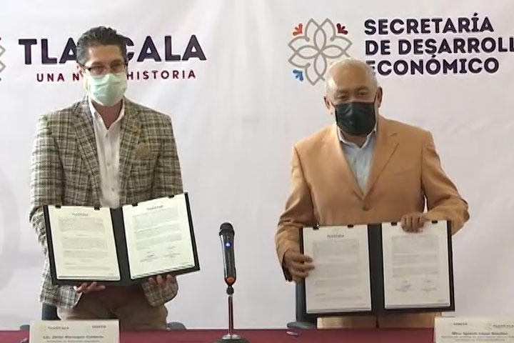 Firma Sedeco convenio de colaboración con el Icatlax, la Uptlax y la UTT