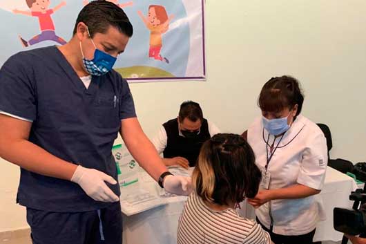 Gobierno de Tlaxcala vacuna contra Covid-19 a mil 953 niñas, niños, adolescentes y jóvenes embarazadas