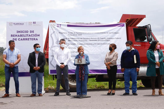 Encabezó gobernadora Lorena Cuéllar arranque de obras carreteras en Tlaxco y Terrenate