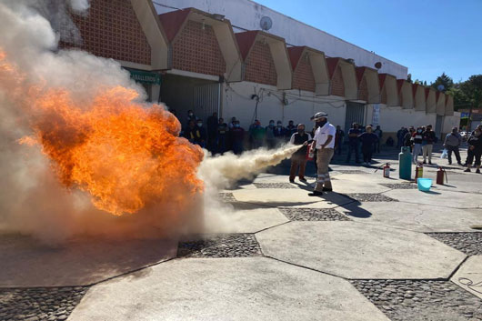 Capacita Protección Civil de Tlaxcala Capital a locatarios del Mercado Municipal