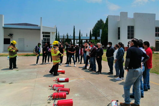 Heroico Cuerpo de Bomberos imparte capacitaciones para la población en general