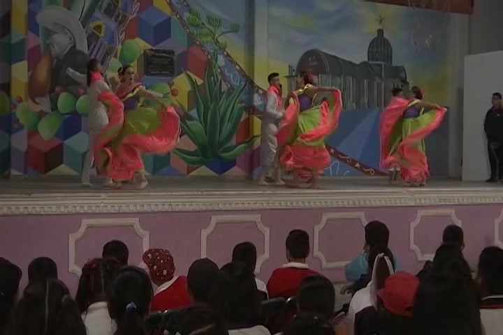 Inicia el séptimo Encuentro Regional y Primero Internacional de Danza Folklórica