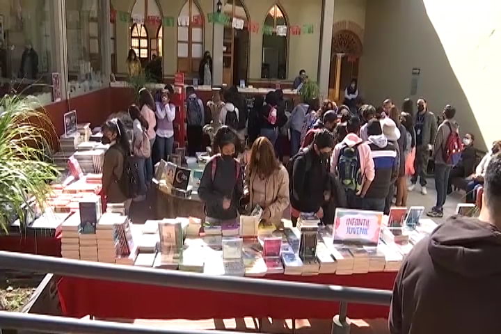 Inauguran el “Tendido de Libros” en el Museo Miguel N. Lira