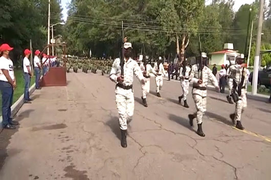 Realizan elementos del Ejército y Fuerza Aérea Mexicanos ensayo general del tradicional Desfile Cívico Militar