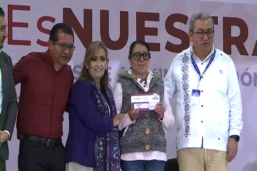 Entrega gobernadora Lorena Cuéllar Cisneros recursos del programa “La Escuela es Nuestra”