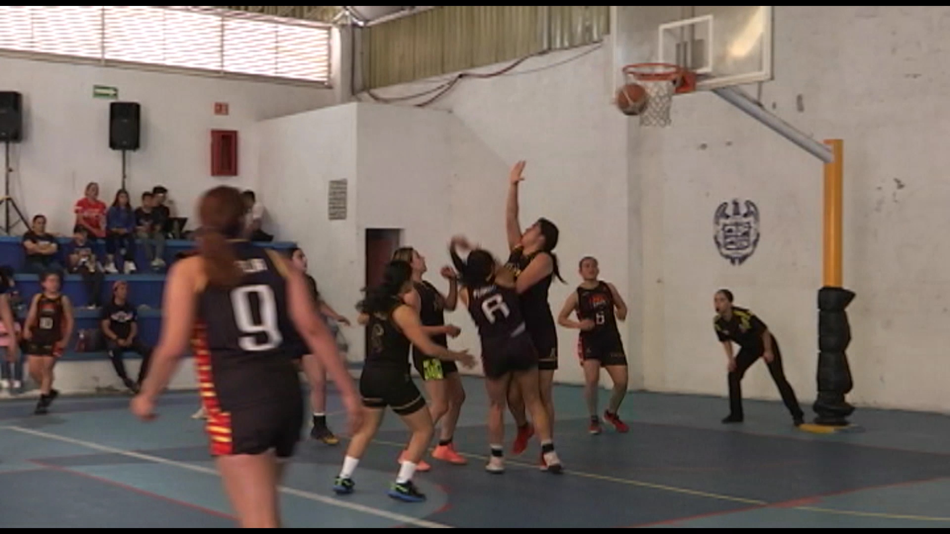 Apizaco celebra fiestas patrias con torneo de basquetbol