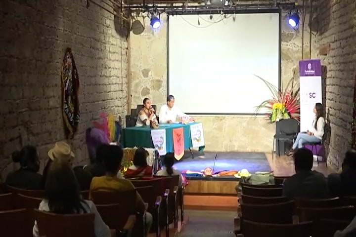 Realizan el panel “La etnocoreografía como producto de la investigación de danzas de carnaval de Tlaxcala”