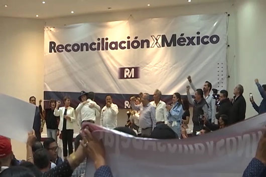 Se reúne Senador Ricardo Monreal con simpatizantes tlaxcaltecas