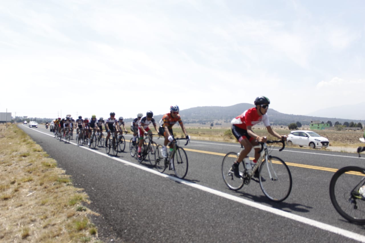 El ciclismo de ruta tuvo selectivo estatal rumbo al Macro Regional