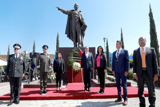 Conmemoran CCXVII Aniversario del Natalicio de Benito Juárez García