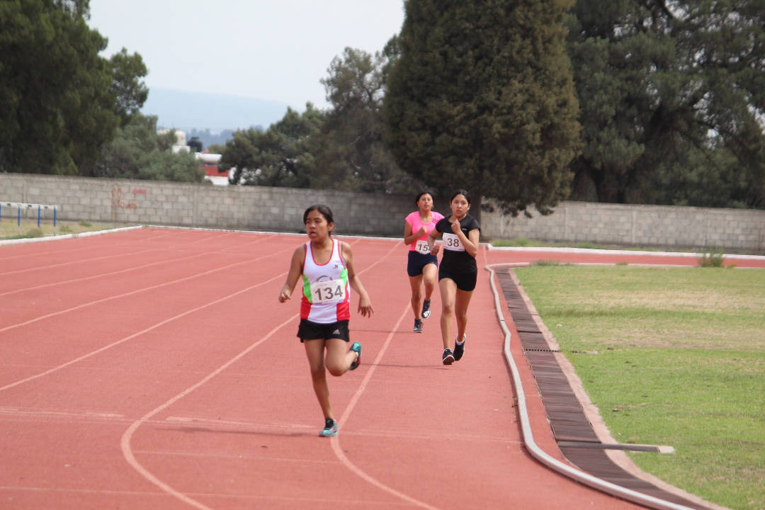 Realizan chequeo selectivo para Macro Regional de Atletismo