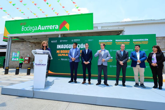 Inaugura gobernadora Lorena Cuéllar tienda Bodega Aurrera en Calpulalpan