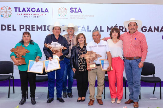 Otorgó Gobernadora “Premio Estatal al Mérito Ganadero 2023”