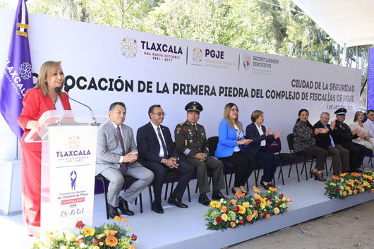 Colocan Gobernadora y PGJE primera piedra para la construcción del complejo de fiscalías