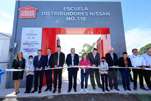 Inauguró Gobernadora inmueble escolar de dos escuelas primarias en San Pablo del Monte