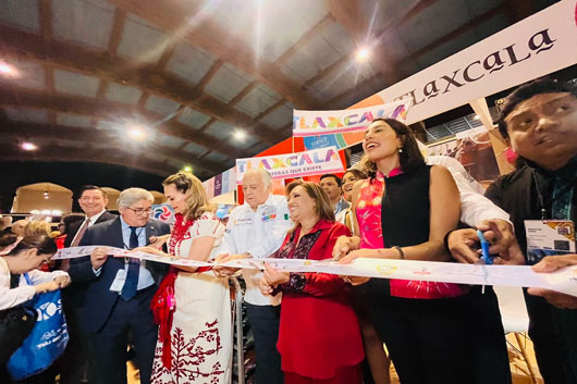 Asiste Gobernadora a inauguración del tianguis internacional de pueblos mágicos en california