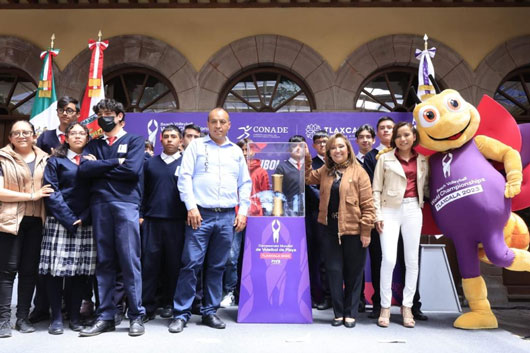 Trofeo del mundial de voleibol de playa llegó al municipio de Tlaxco