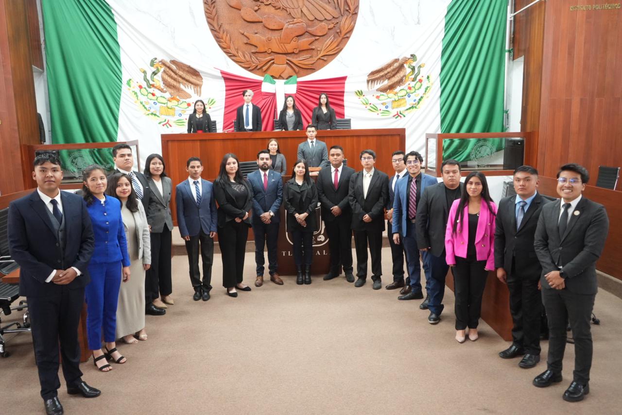 En el Congreso del Estado, se desarrolló el Décimo Tercer Parlamento Juvenil “Transparencia juvenil, voz que guía, política que inspira”