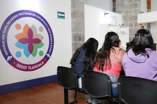 Reciben mujeres víctimas de violencia atención integral en refugio del SEDIF