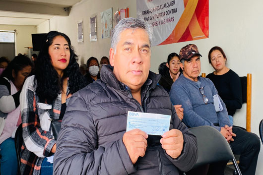 Otorgó FOMTLAX cheques a emprendedores tlaxcaltecas