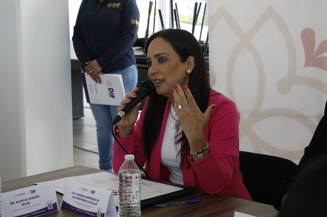 Firma SEDIF convenio con municipios para apertura de 10 Unidades Básicas de Rehabilitación