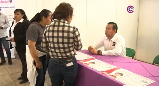 Logran estudiantes tlaxcaltecas insertarse en espacios laborales