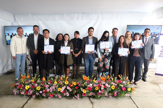 Premia IAIP Tlaxcala a ganadores de los Concursos de Cartel y Spot de Radio