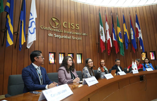 IMSS y CISS presentan estudio sobre los beneficios del programa Centro de Día para personas mayores