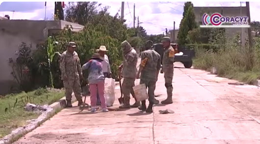 Apoya gobierno estatal a familias afectadas por desbordamiento del río Ajejela en Ixtacuixtla