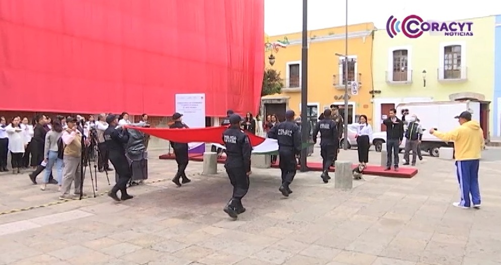 Encabezó SMA y ayuntamiento de Tequexquitla izamiento de la bandera