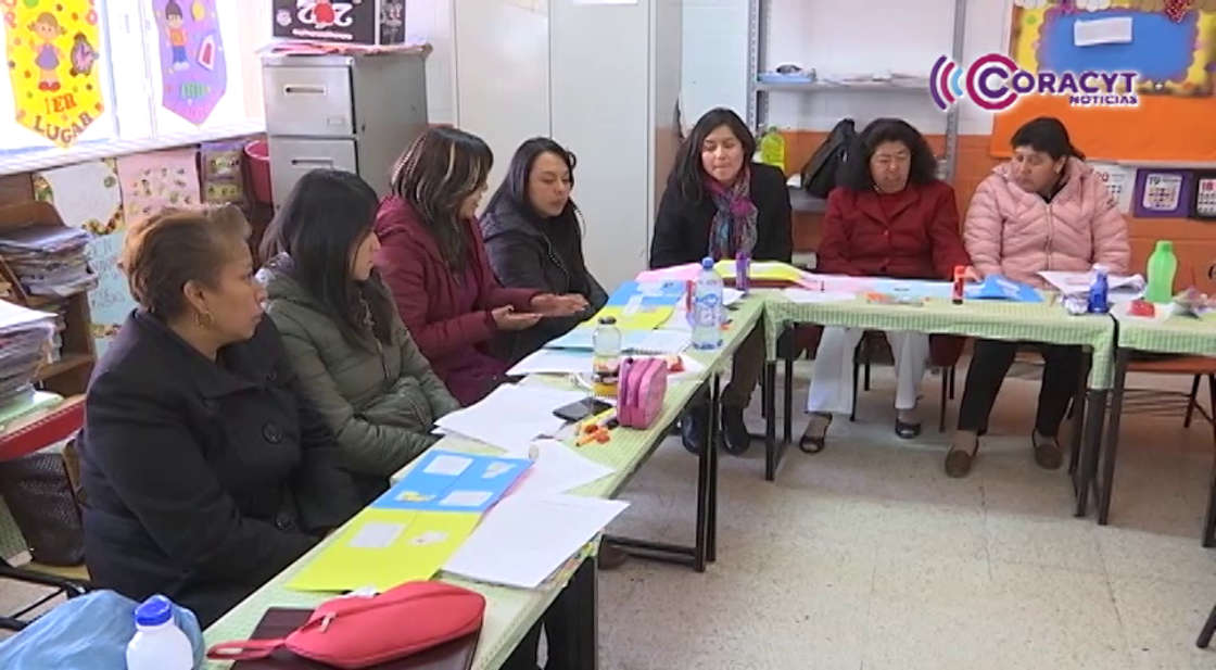 Participan 29 mil docentes en fase intensiva del CTE