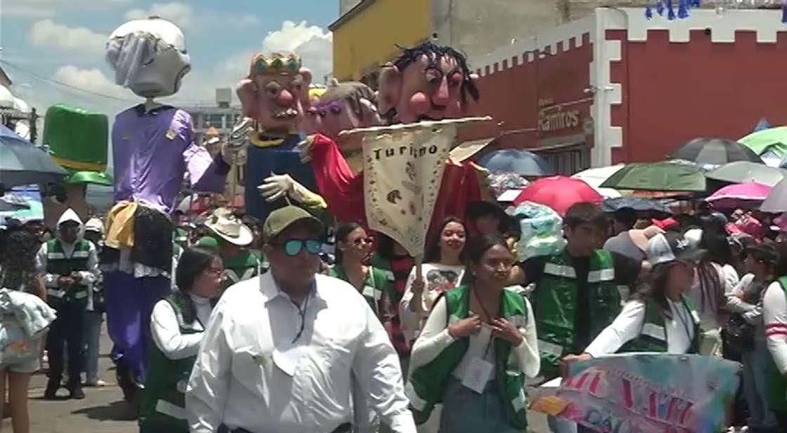 Huamantla celebró el Desfile de la Dalia