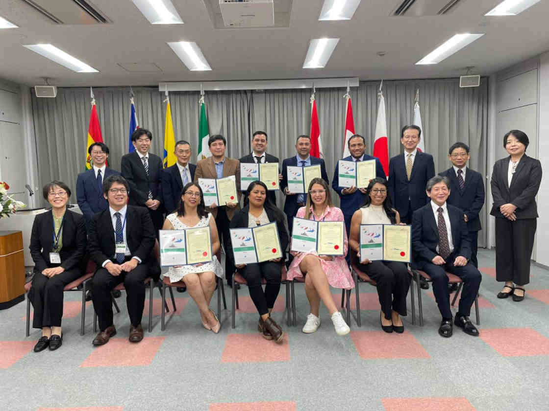 Ingenieras tlaxcaltecas se capacitan en Japón para fortalecer la gestión del agua en el estado