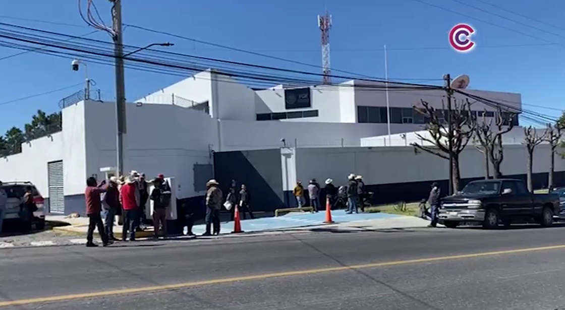 Productores tlaxcaltecas mantienen diálogo sobre el precio del maíz