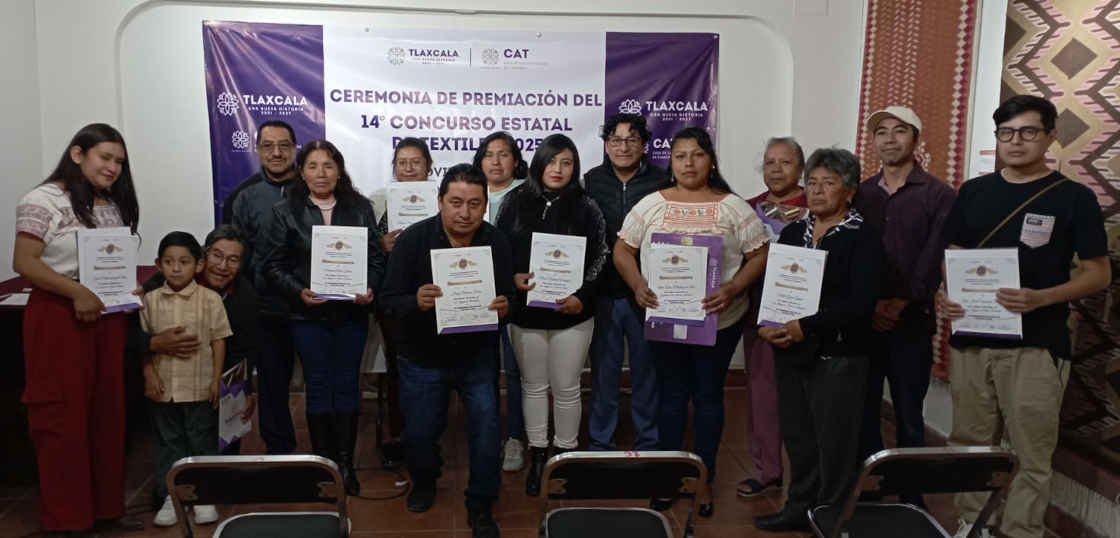 Reconocen a las y los mejores artesanos en el 14º Concurso Estatal de Textiles 2025