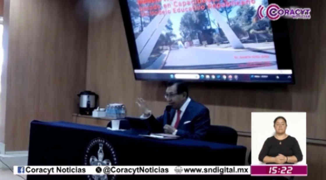 Presentó el rector de la UATx el modelo humanista en la BUAP