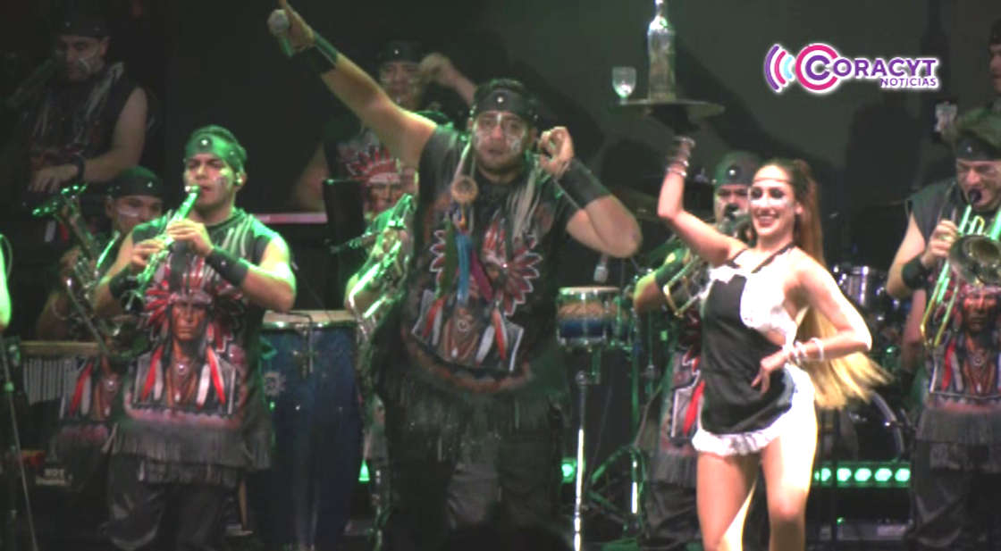 Encendió “Cuisillos” la Plaza de la Constitución con un concierto inolvidable