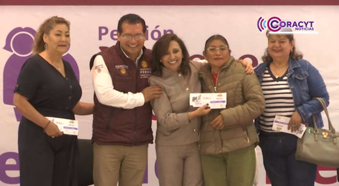 Entregan 2 mil tarjetas del programa Pensión para Mujeres Bienestar en Tlaxcala y Tepeyanco 