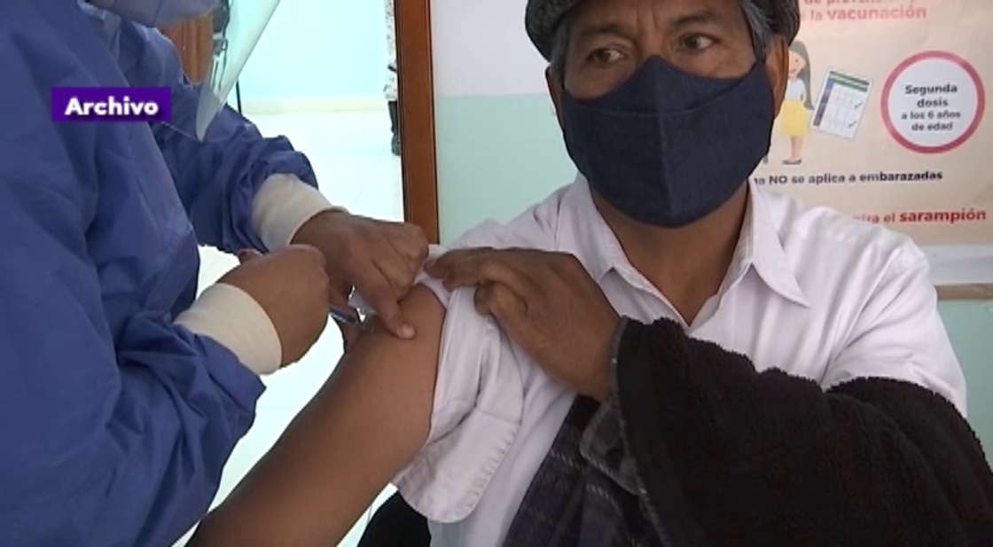 Por temporada invernal, aplicarán 300 mil dosis contra Covid, influenza y neumonía