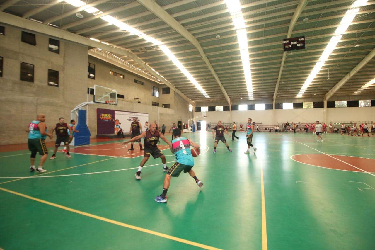 Tlaxcala se corona campeón en básquetbol en el encuentro nacional de sindicatos de CECyTES
