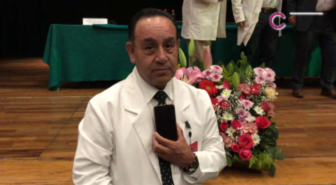 Con vocación y entrega, las y los médicos tlaxcaltecas cuidan la salud de la población