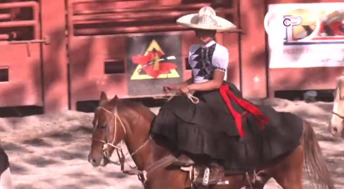 Escaramuzas muestran la grandeza de la charrería mexicana