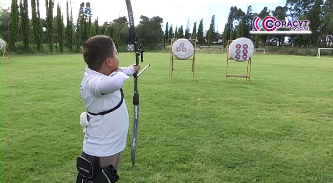 Mariusz Wrobel Sandoval, promesa de tiro con arco en Tlaxcala