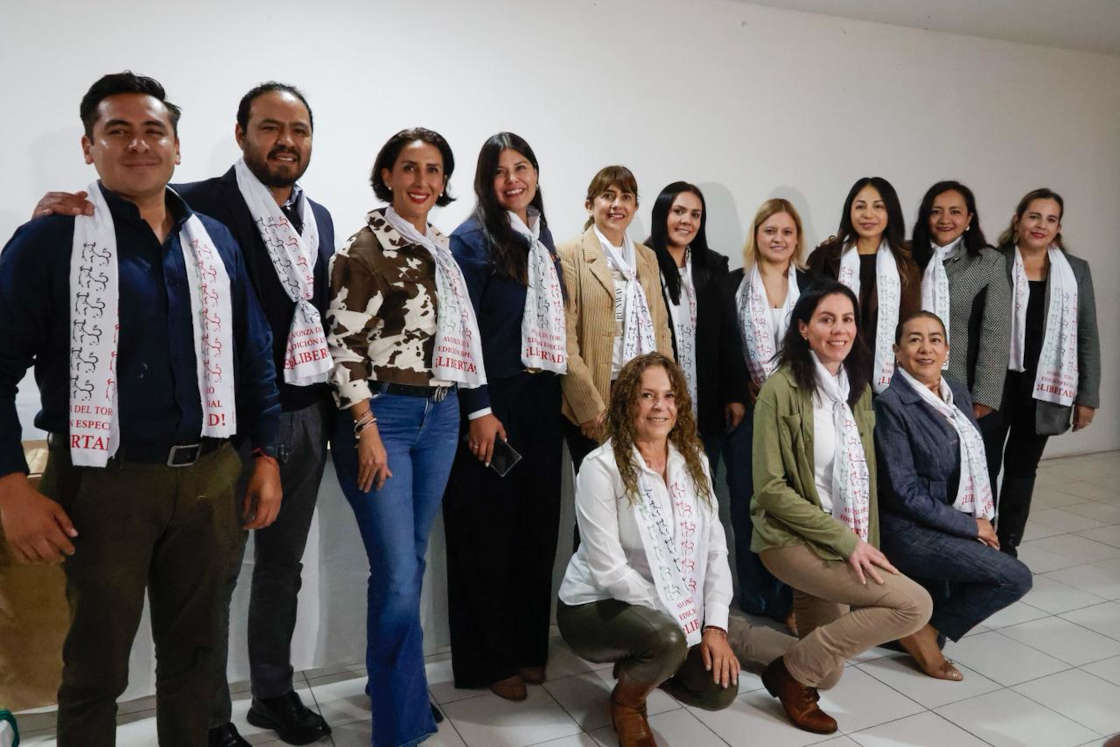 Presentan pasarela benéfica de Tlaxcala, la Feria de Ferias 2025 “Al Toro con Causa y a la Moda”