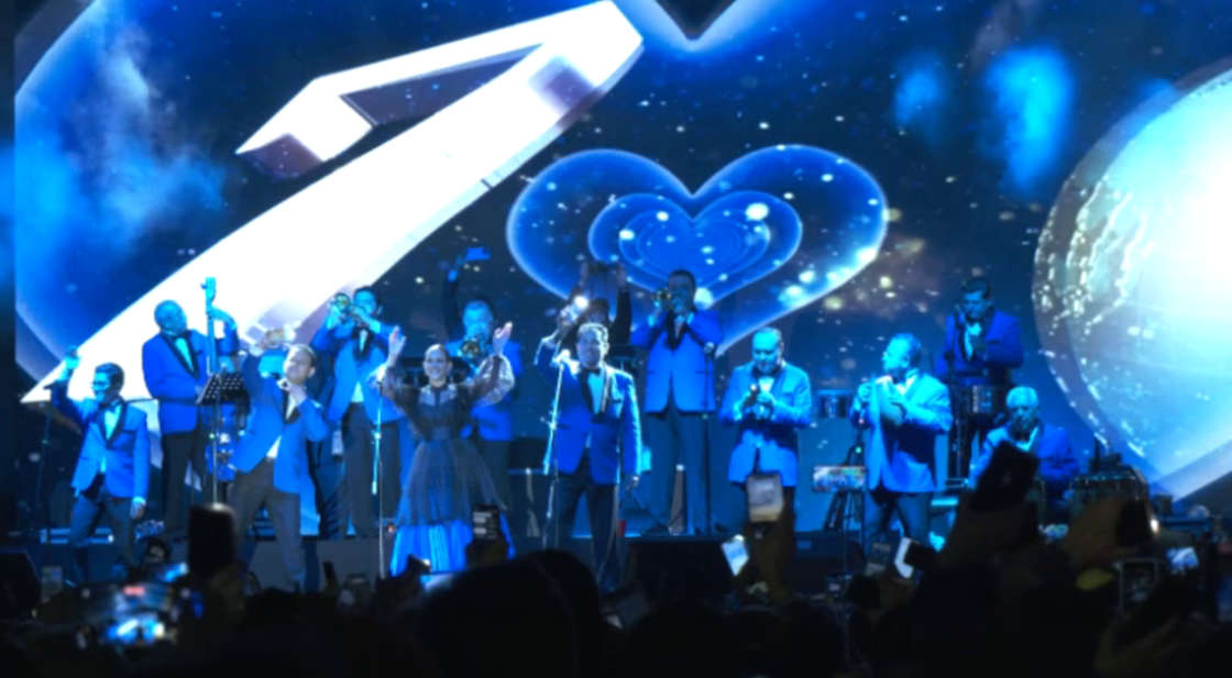 Un show inolvidable ofreció la “Sonora Santanera” y Kika Edgar en Tlaxcala