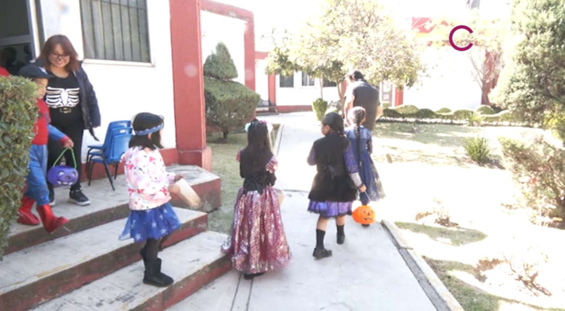 Celebra UATx el “Día de Muertos” con pequeñas y pequeños universitarios