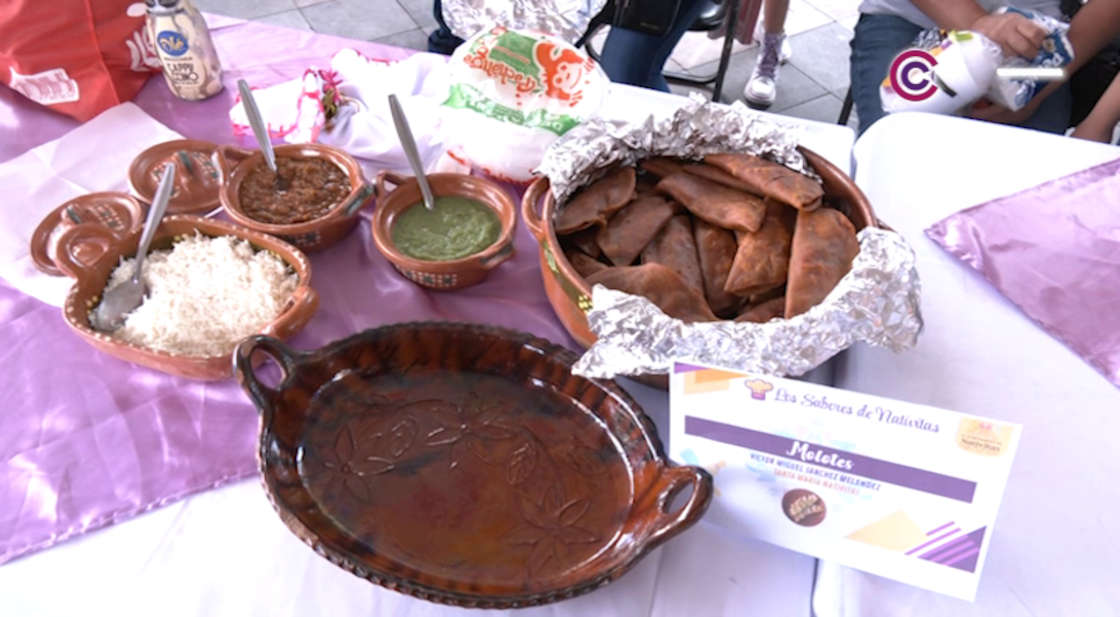 Charales, atole y helado: Platillos que conquistaron a Natívitas